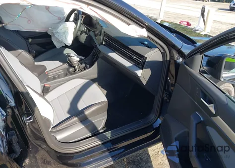 2025 Volkswagen Jetta 1.5T Se z USA, uszkodzony, nr VIN 3VW7X7BUXSM045270